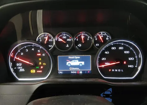 2021 Chevrolet Silverado 1500 4Wd Short Bed Rst z USA, uszkodzony, nr VIN 3GCUYEED1MG230876